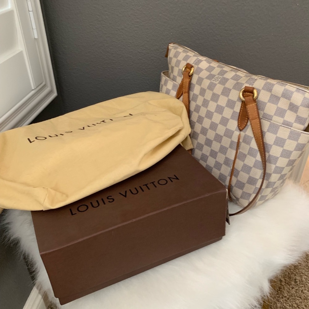 Louis Vuitton Azur Totally PM